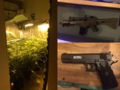 Polizei findet Drogen und Waffen bei Wohnungsdurchsuchung