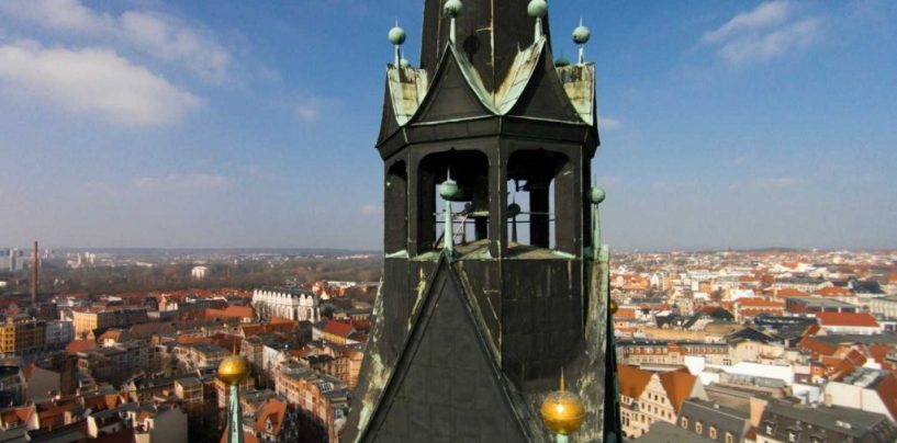 Stadtmuseum lädt für Sonntag zum Glockenspielkonzert am Roten Turm ein