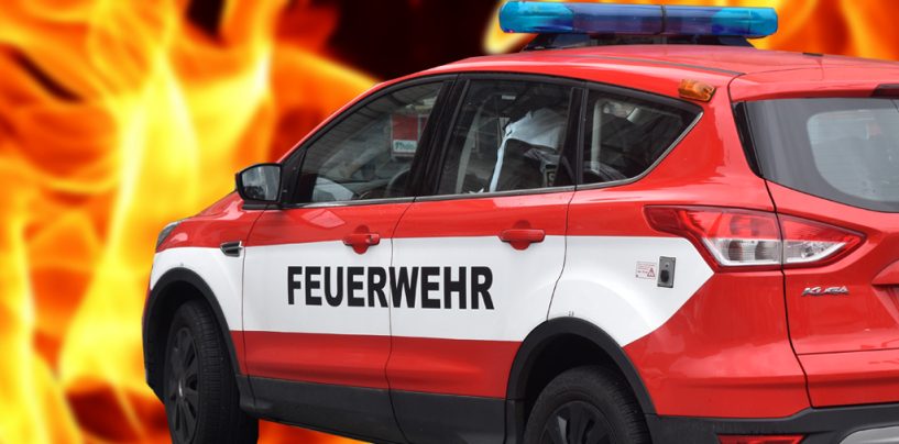 Feuerwehr Halle leistet bei Großbränden nahe Beelitz Hilfe