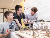 Jugend forscht Bundessieger Moritz Hamberger präsentiert innovativen Bioreaktor