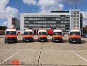 Übergabe von fünf neuen Rettungswagen