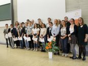 Erste Schritte zum Studium – Feierliche Aufnahme von 18 Jugendlichen aus Halle und Leipzig in das Förderprogramm Studienkompass
