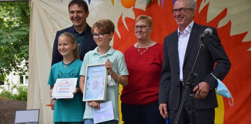 Erste Kreativitätsschule Sachsen-Anhalt e.V. in Halle (Saale) als Kinderrechteschule ausgezeichnet