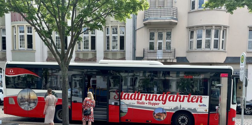 Wieder Stadtrundfahrten mit dem Touristenbus „Halle-Hopper“