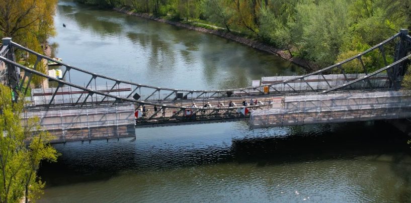 Stadt gibt Peißnitzbrücke nach Sanierung wieder komplett frei