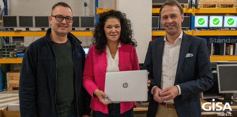GISA übergibt Laptops an halleschen Verein „Kahuza”