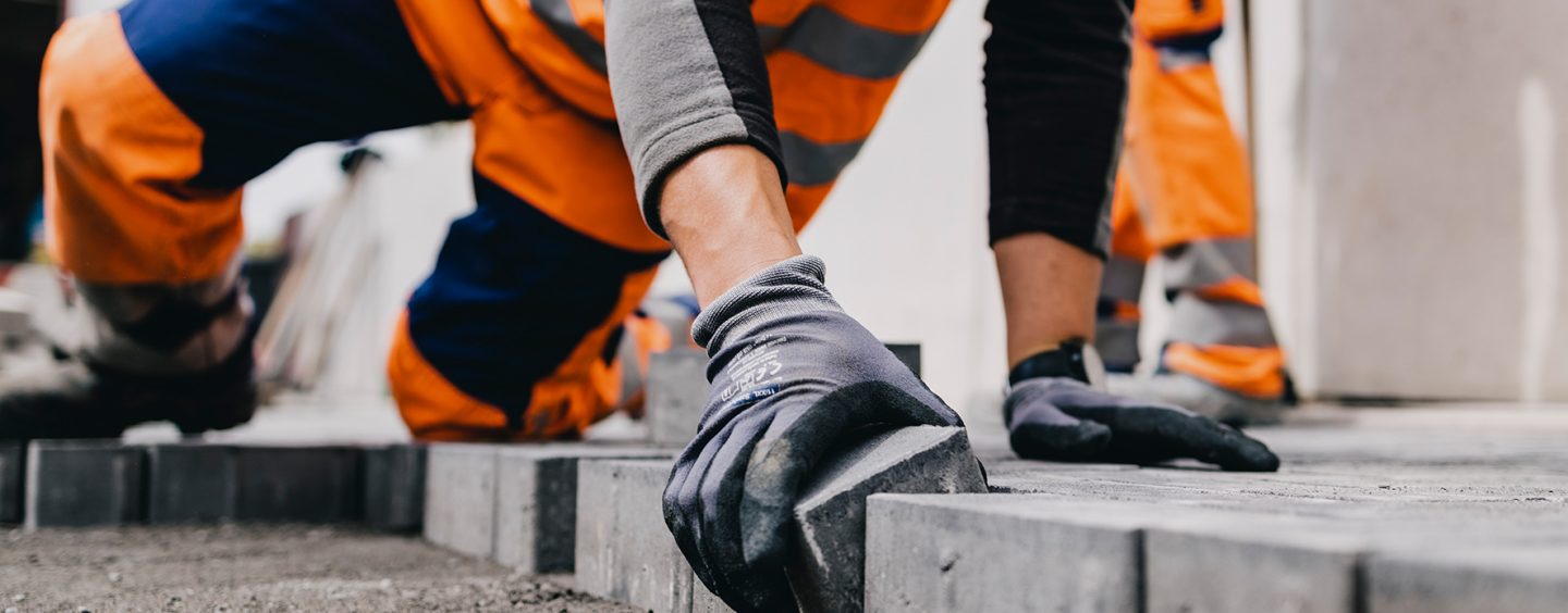 Bau in Halle baut „Krisen-Brücke“ für Bauarbeiter